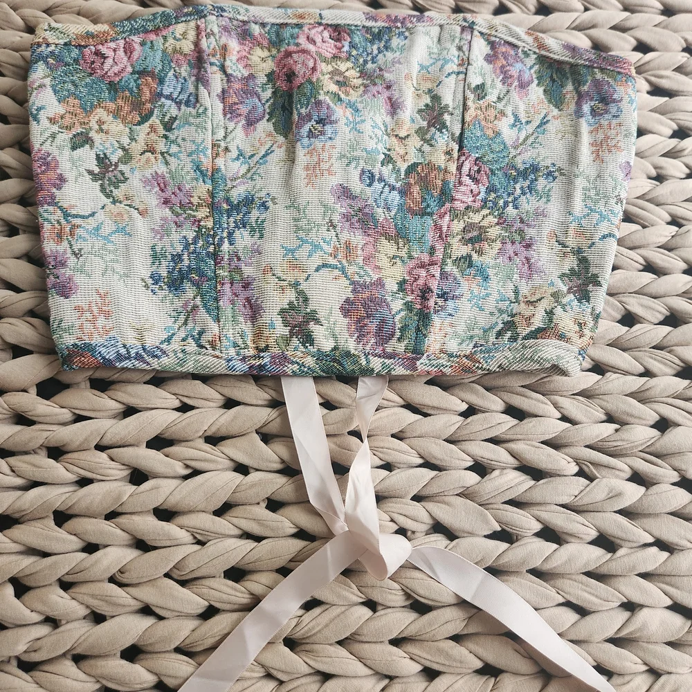 Fashion Nova Multicolor Floral Bustier - Picture 2 of 3